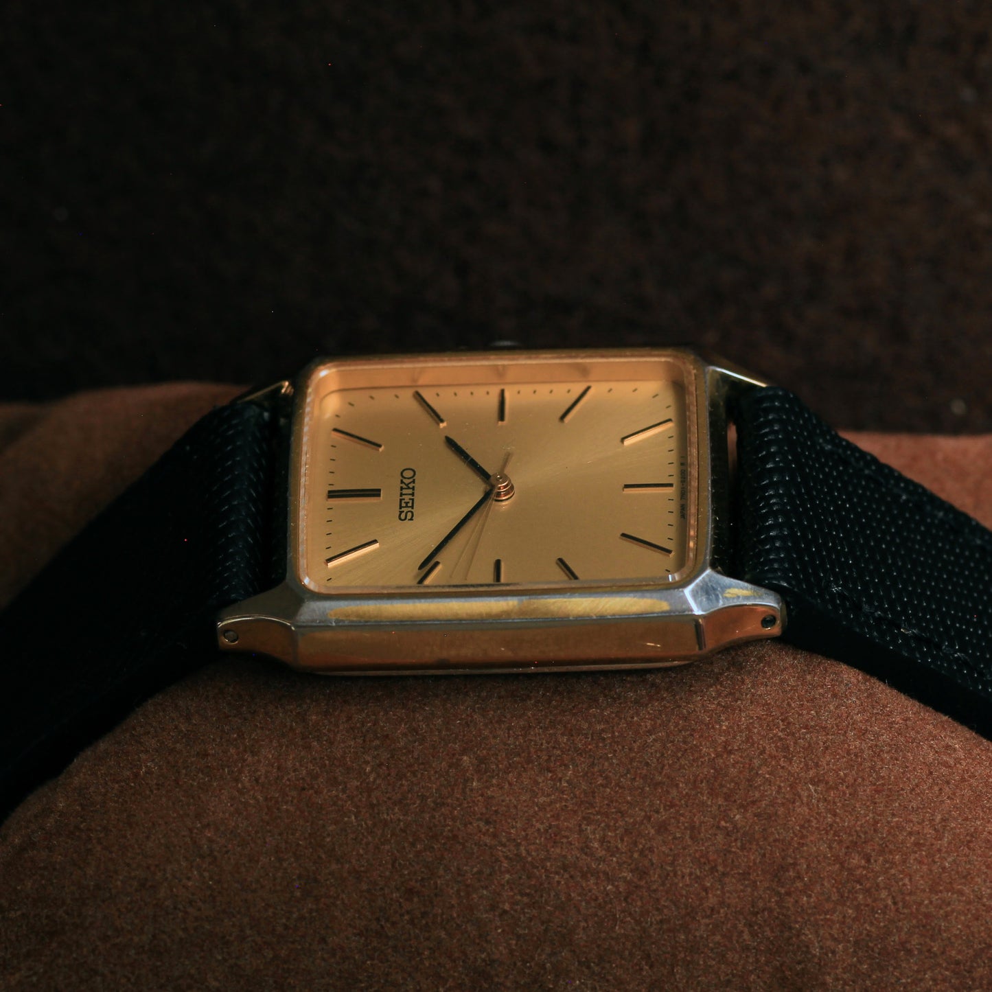 Vintage Seiko Spirit Gold Tank Mens Dress Watch - 7N01-5180 - 1995