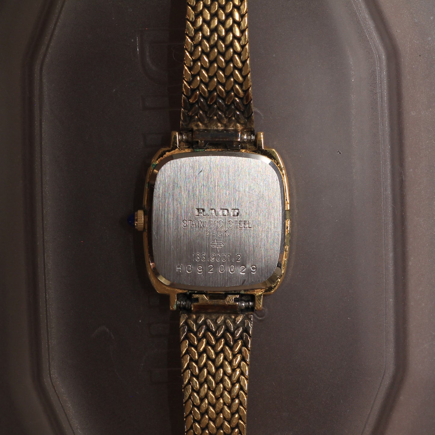 Vintage Swiss Rado Elegance Quartz Womens Watch - 133.9001.2