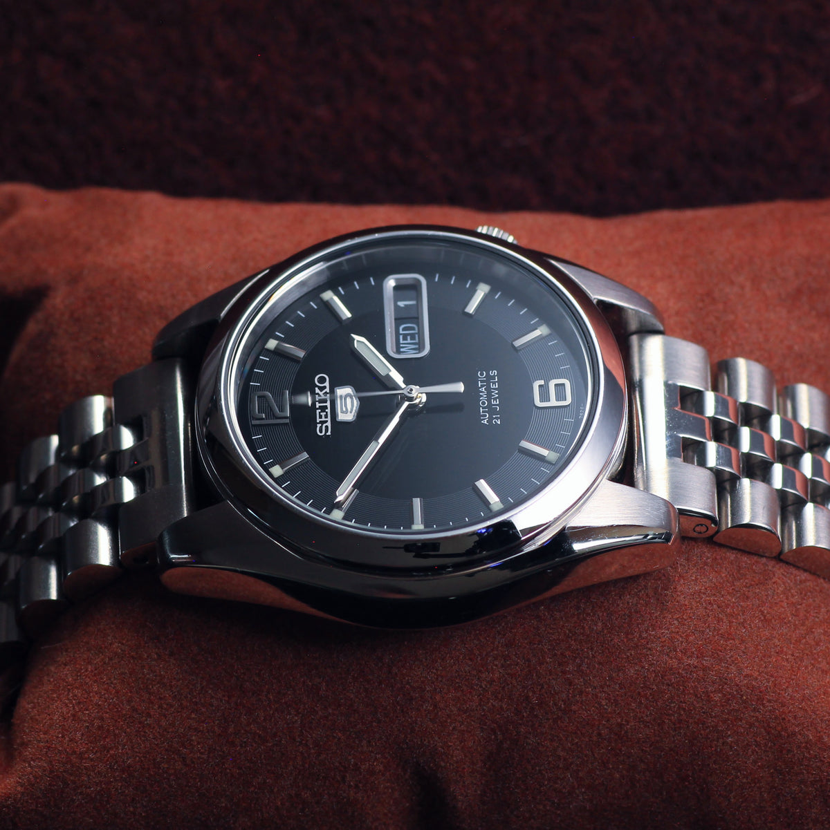 Neo-Vintage Seiko 5 Automatic Mens Watch - 7S26-01V0 - 2001