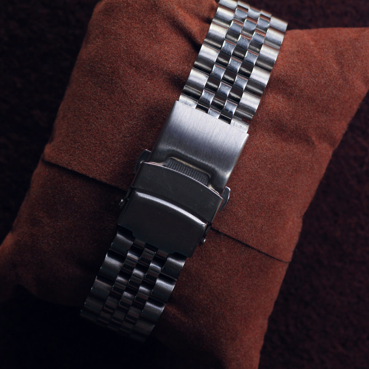 Neo-Vintage Seiko 5 Automatic Mens Watch - 7S26-01V0 - 2001