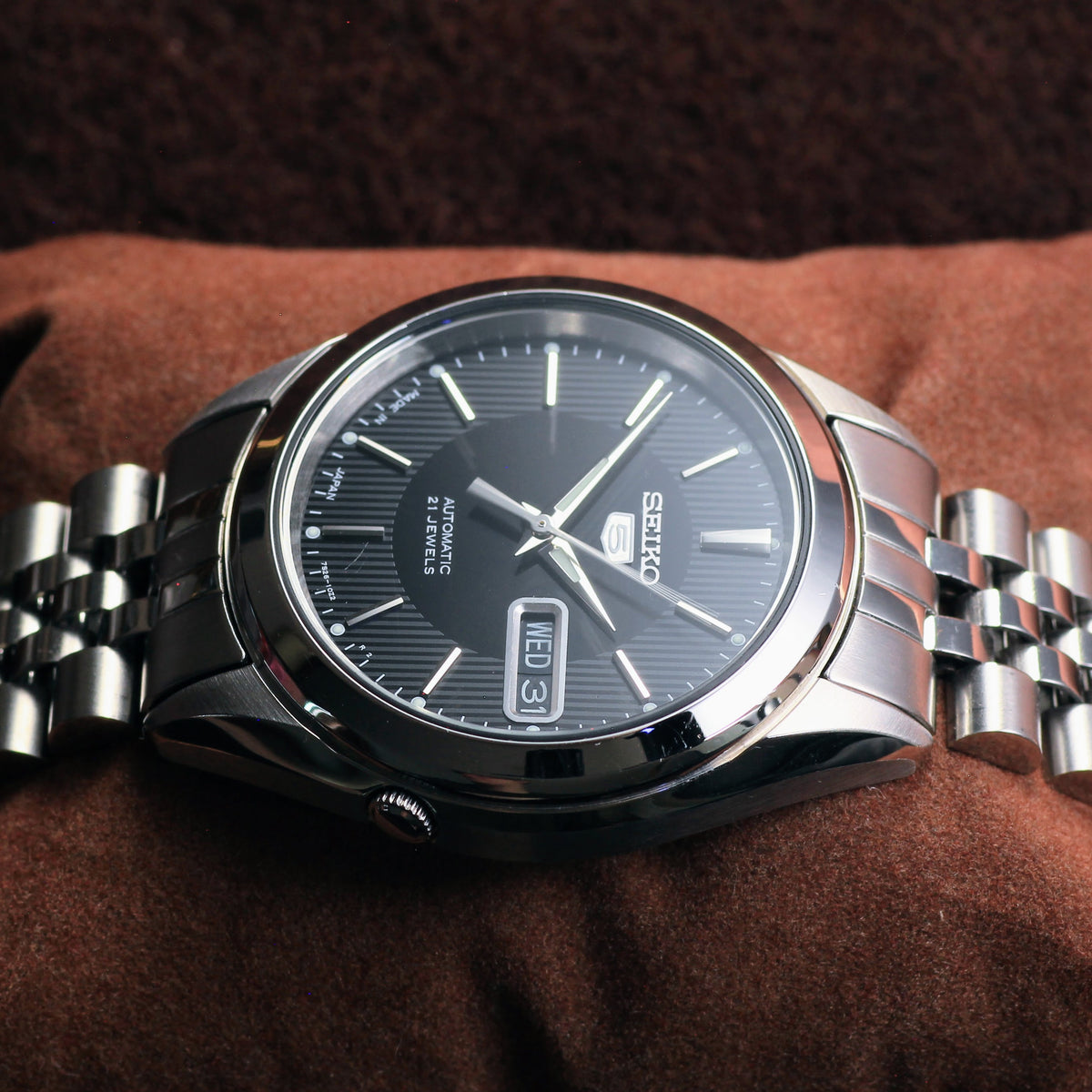 Neo-Vintage Seiko 5 Automatic Textured Dial Mens Watch - 7S26-03V0 - 2011