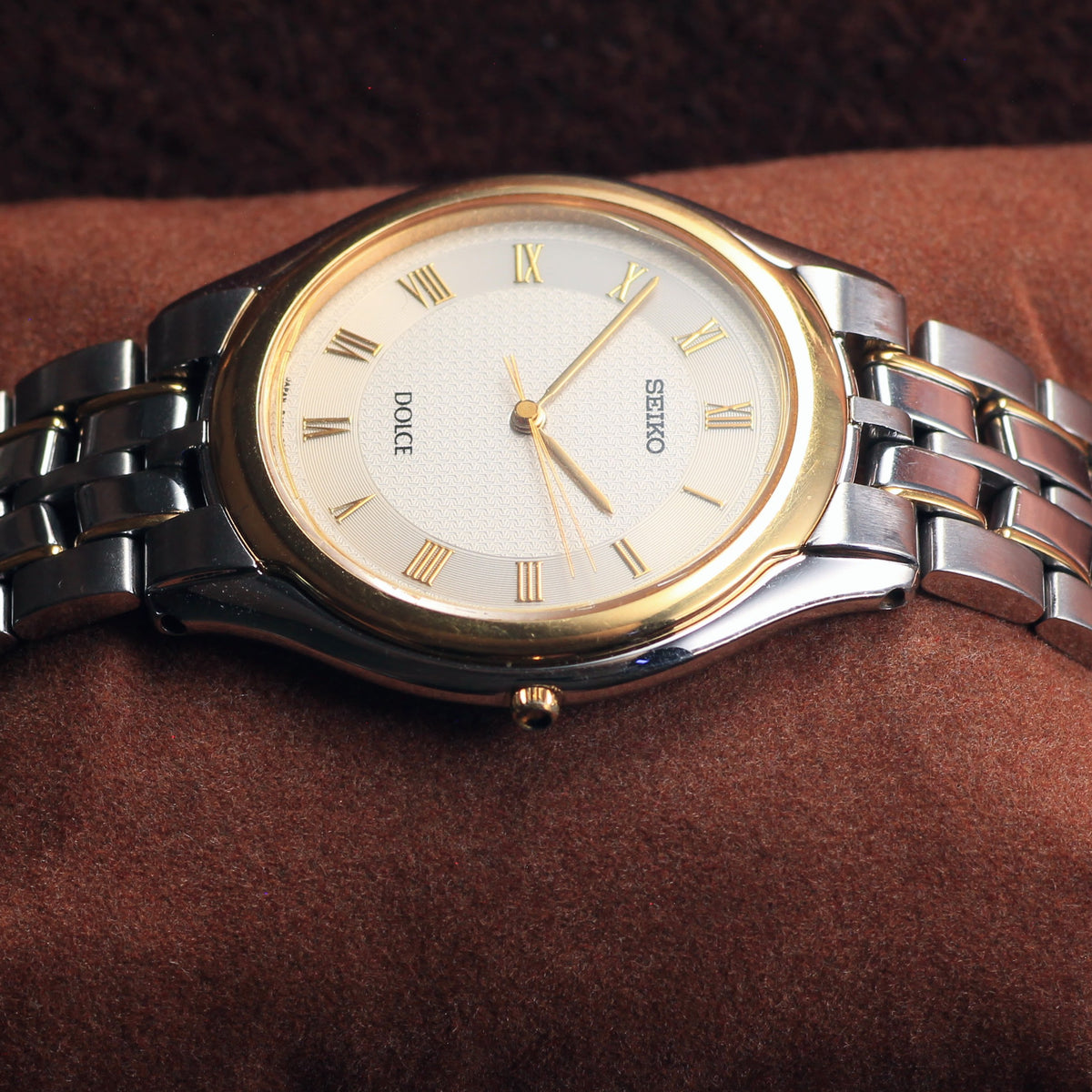 Vintage Seiko Dolce Roman Numeral Mens Dress Watch - 8J41-6030 - 1989