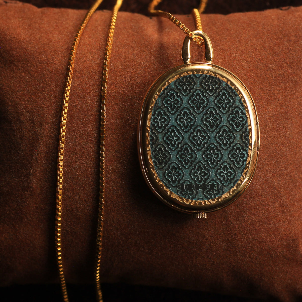 Vintage Seiko Quartz Pendant Watch Necklace - Patterned Dial