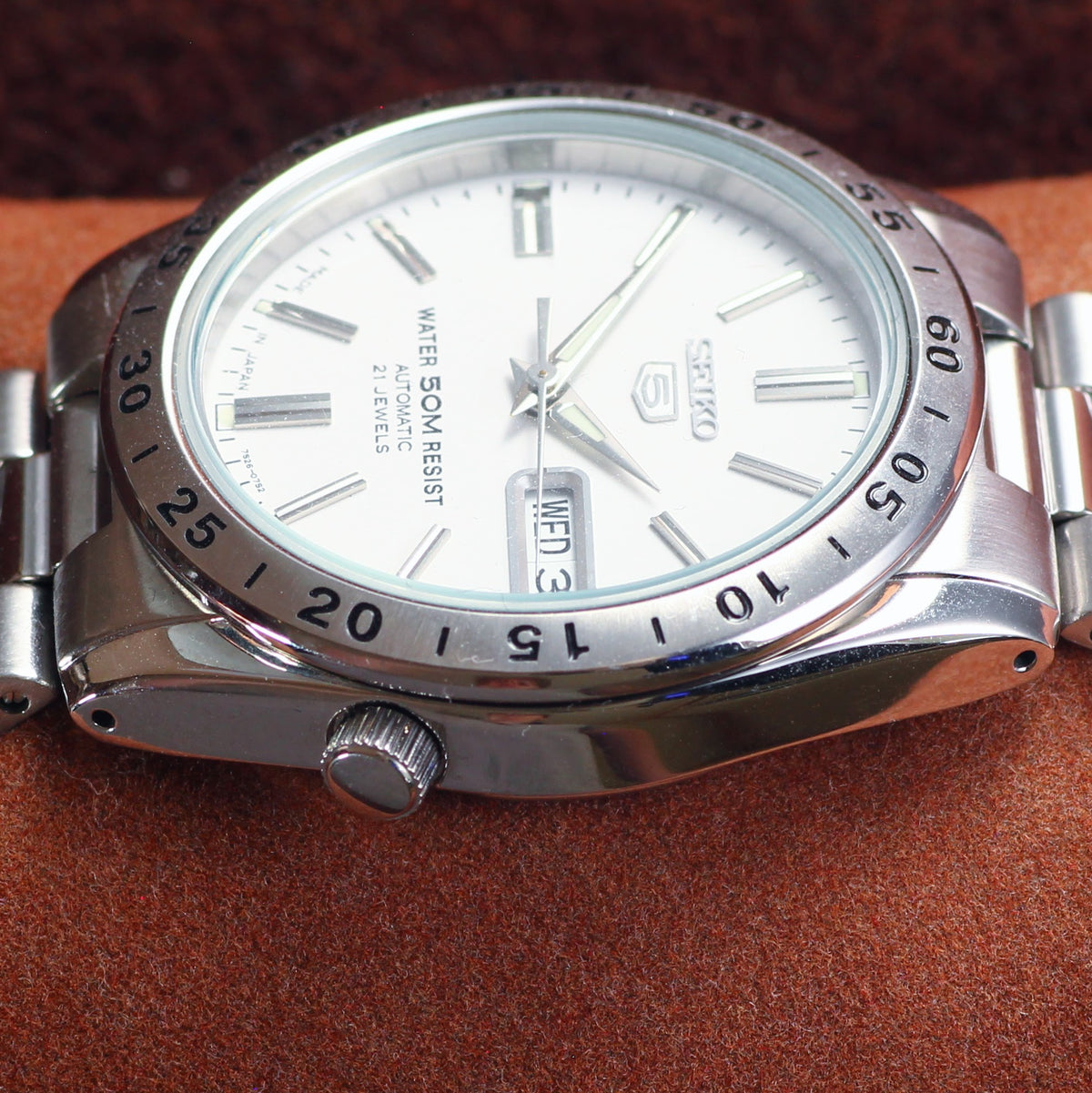 Neo-Vintage Seiko 5 Automatic White Face Mens Watch - 7S26 - 2000