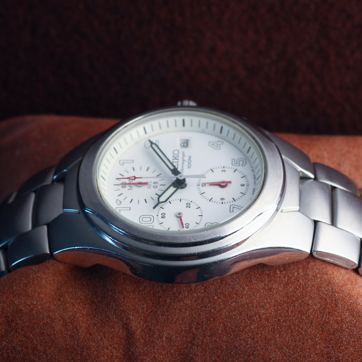 Seiko 7T92 chronograph white dial mens watch, view 2