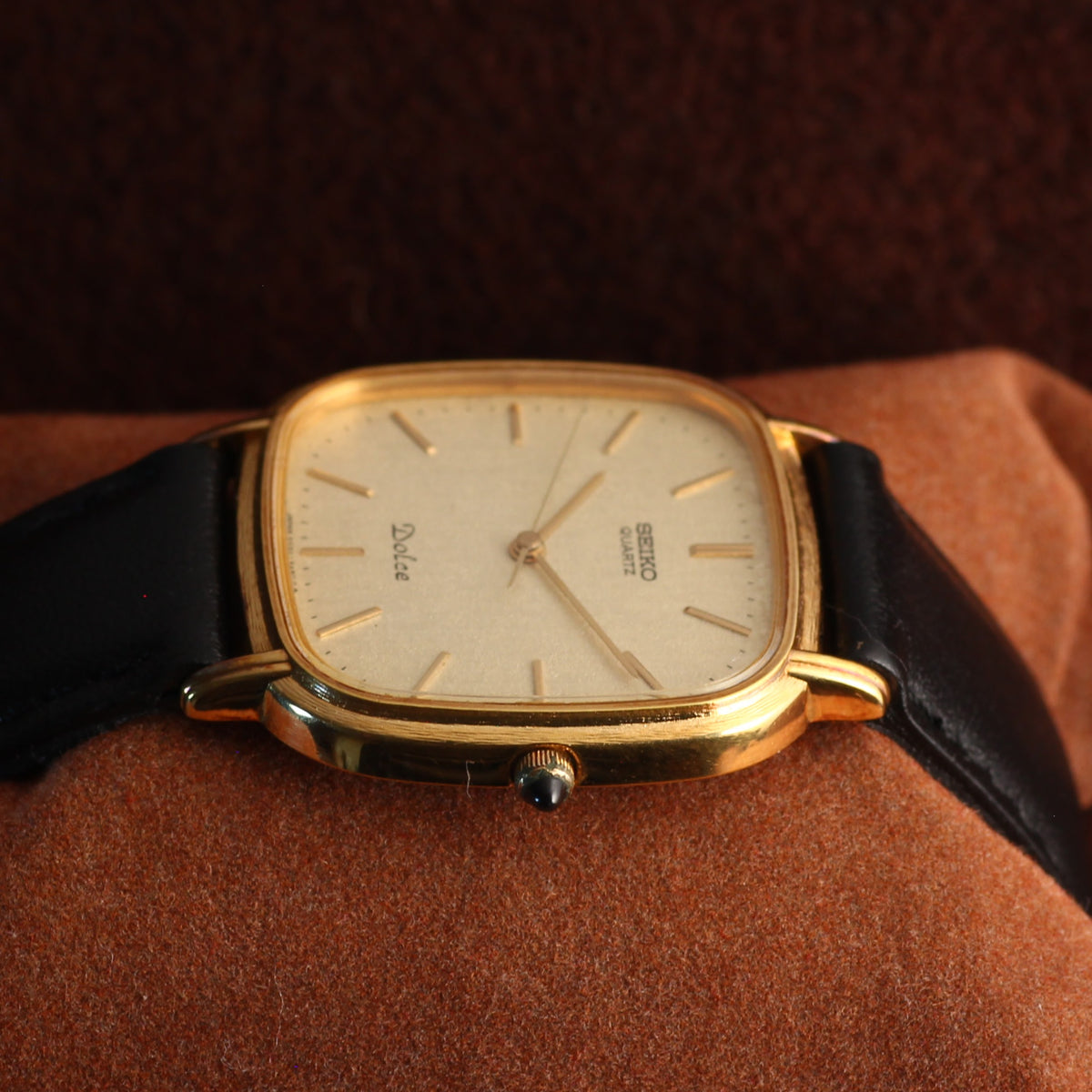 Seiko Dolce gold cushion dress watch 6030-5420, view 3