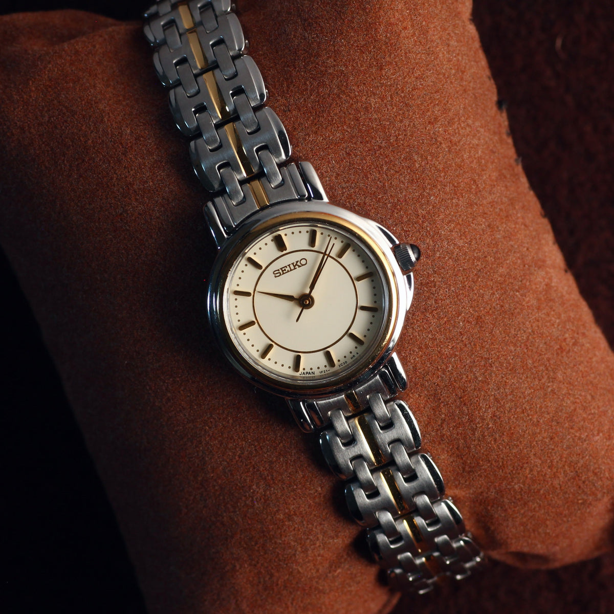 Seiko two-tone womens dress watch with engraved caseback, view 1