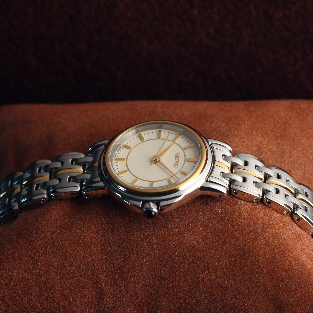 Seiko two-tone womens dress watch with engraved caseback, view 2
