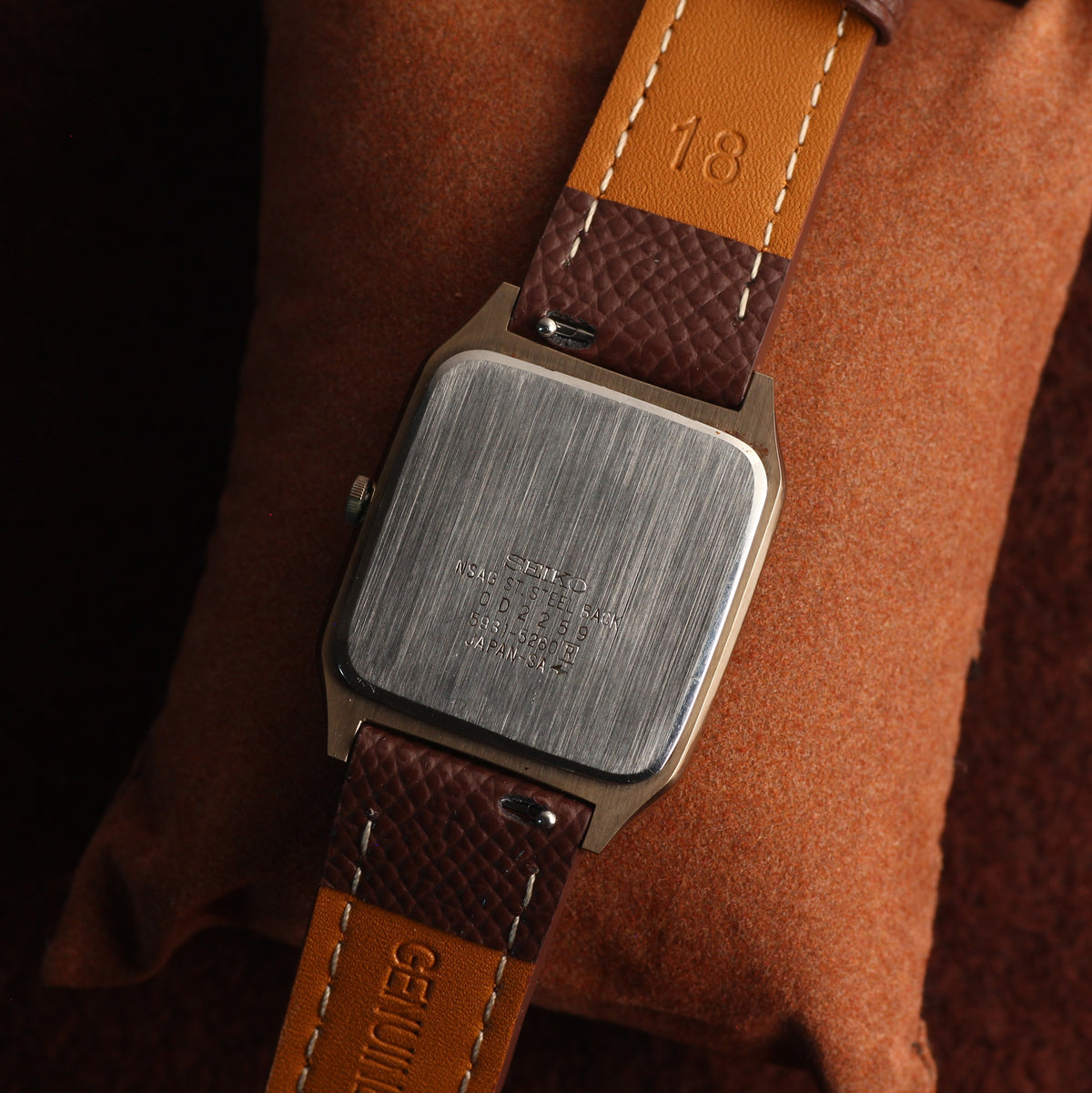 Seiko Dolce NSAG gold dress watch 5931-5260, view 5