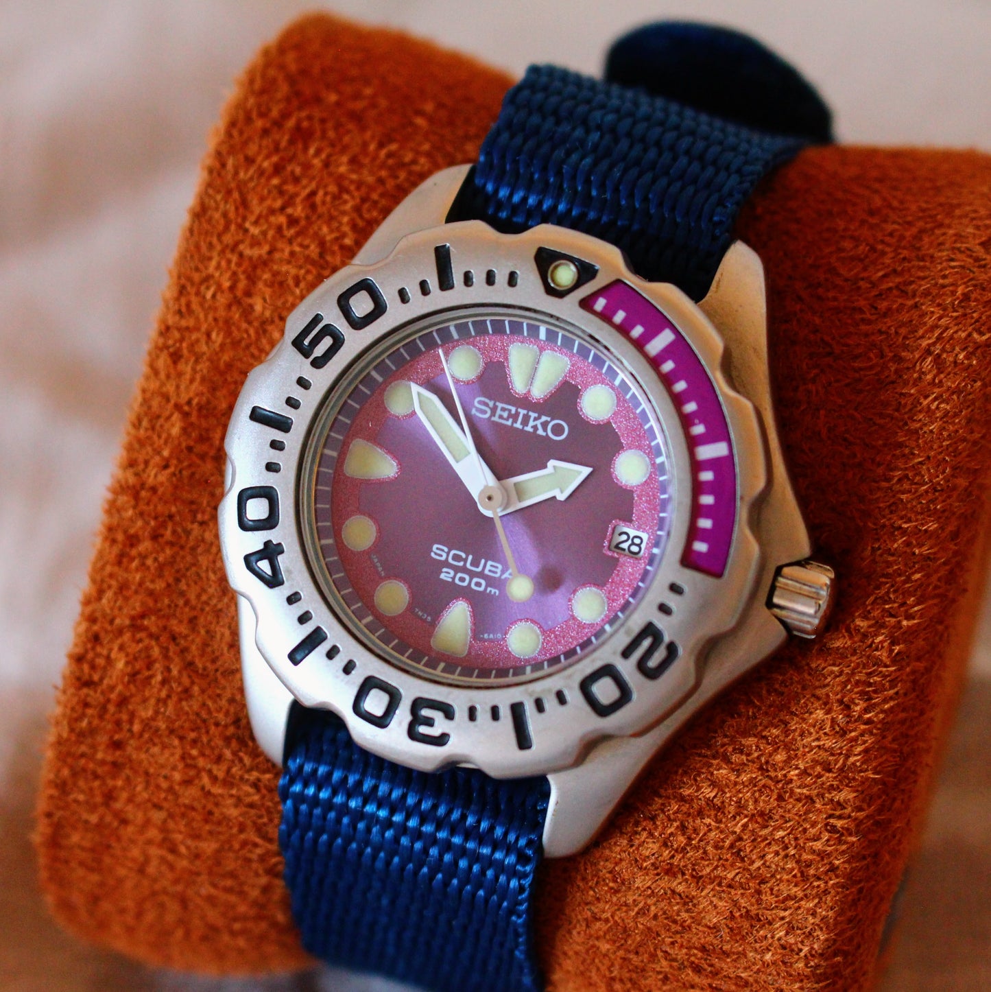 Seiko Scuba Diver 200m 'Mini Megalodon' Purple Dial - 2004 - 7N35-6A40