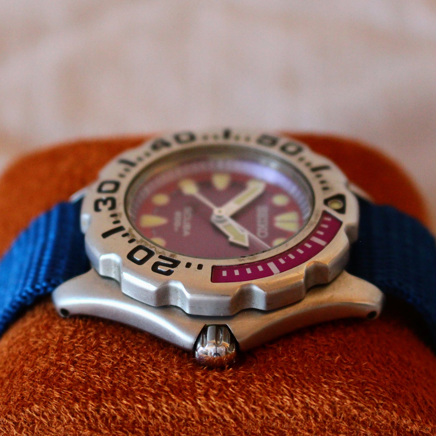 Seiko Scuba Diver 200m 'Mini Megalodon' Purple Dial - 2004 - 7N35-6A40