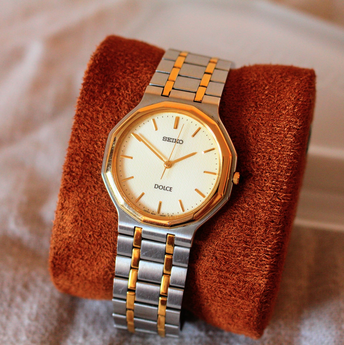 Superb Seiko Dolce Two Tone Quartz Dress Watch Textured Dial - 1993 - 5E31-6E30