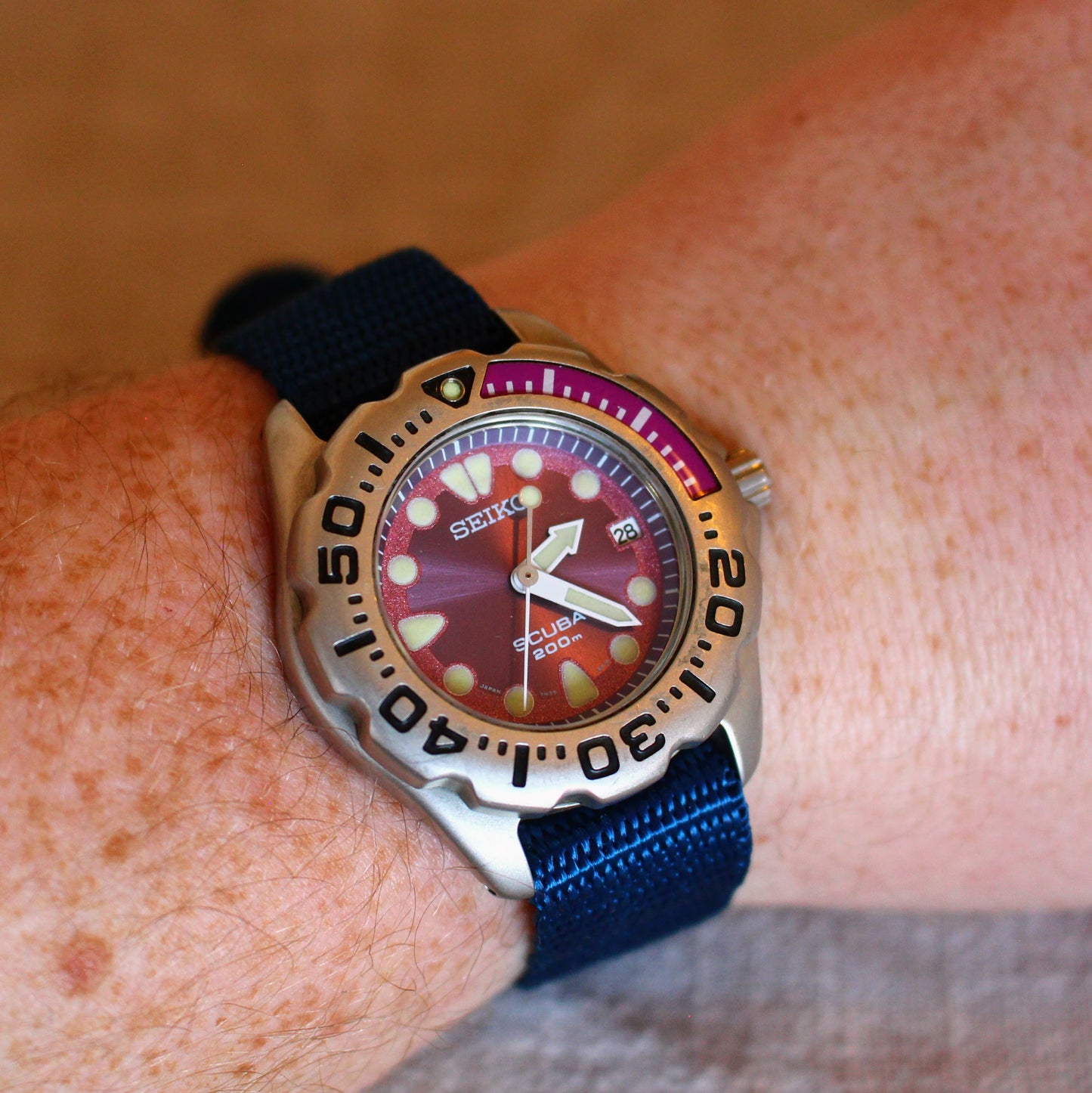 Seiko Scuba Diver 200m 'Mini Megalodon' Purple Dial - 2004 - 7N35-6A40