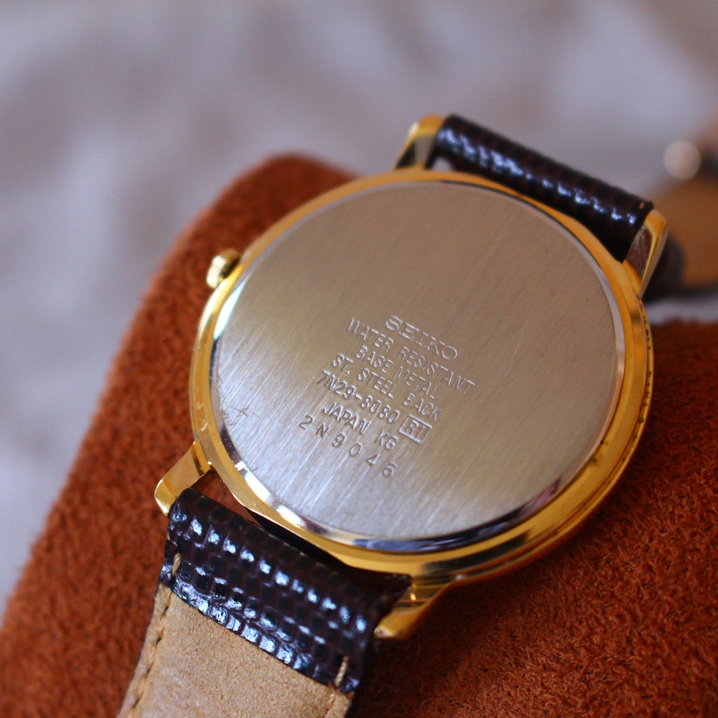 Neo-Vintage Seiko Quartz Gold Dress Watch Textured Dial - 2002 - 7N29-8080