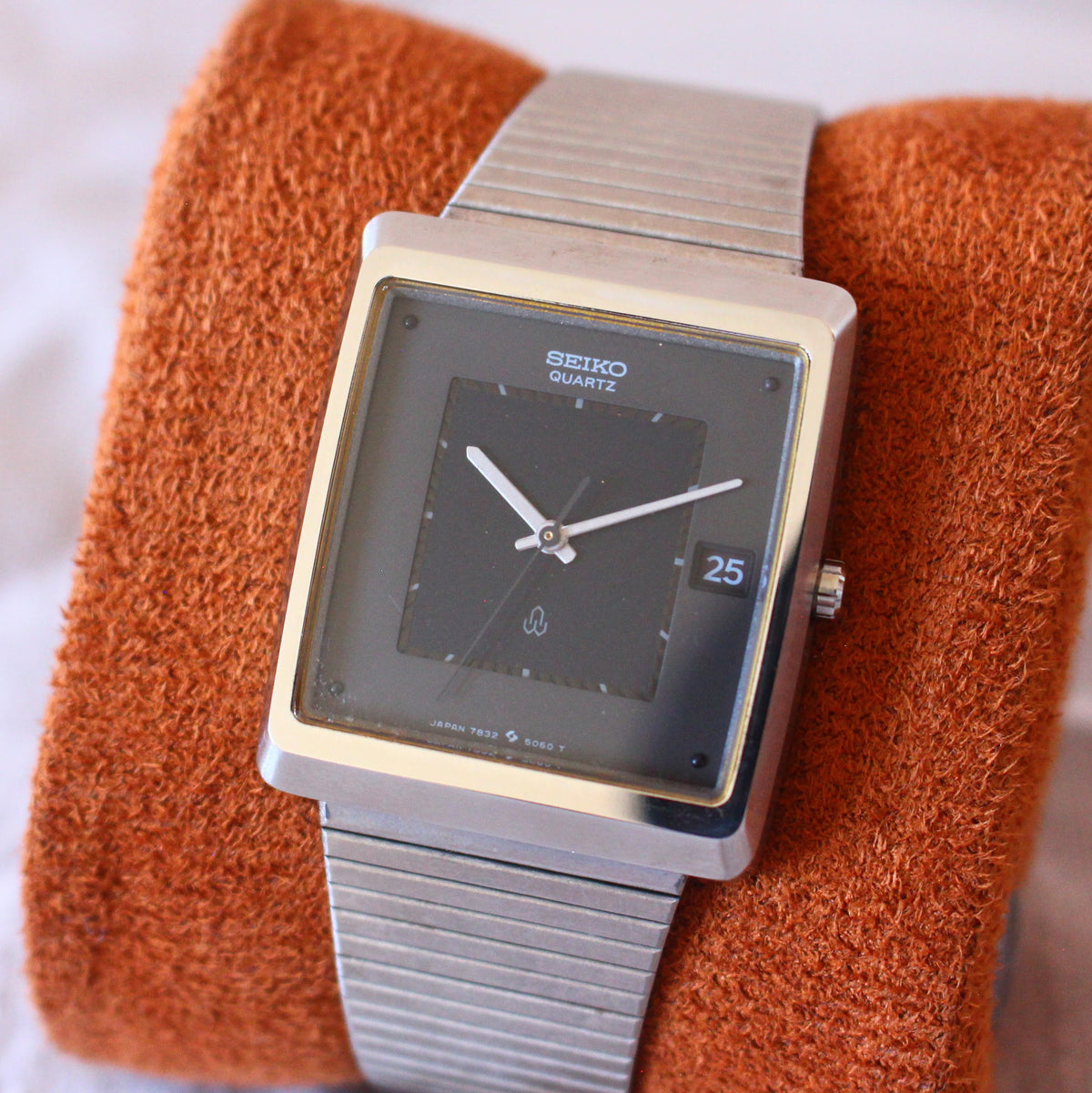 Vintage Seiko Square Black Dial Watch Original Band - 1988 - 7832 