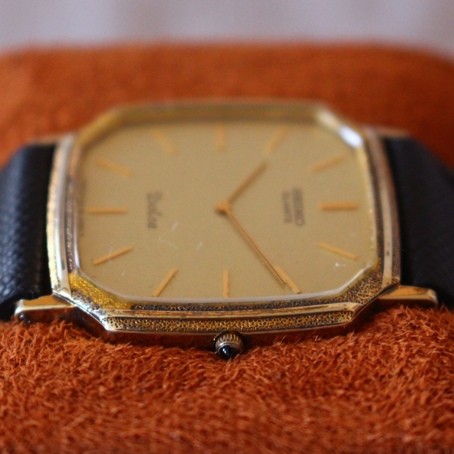 Vintage Seiko Dolce Dress Watch Art Deco Gold Case & Dial - 1982 - 6730-5190
