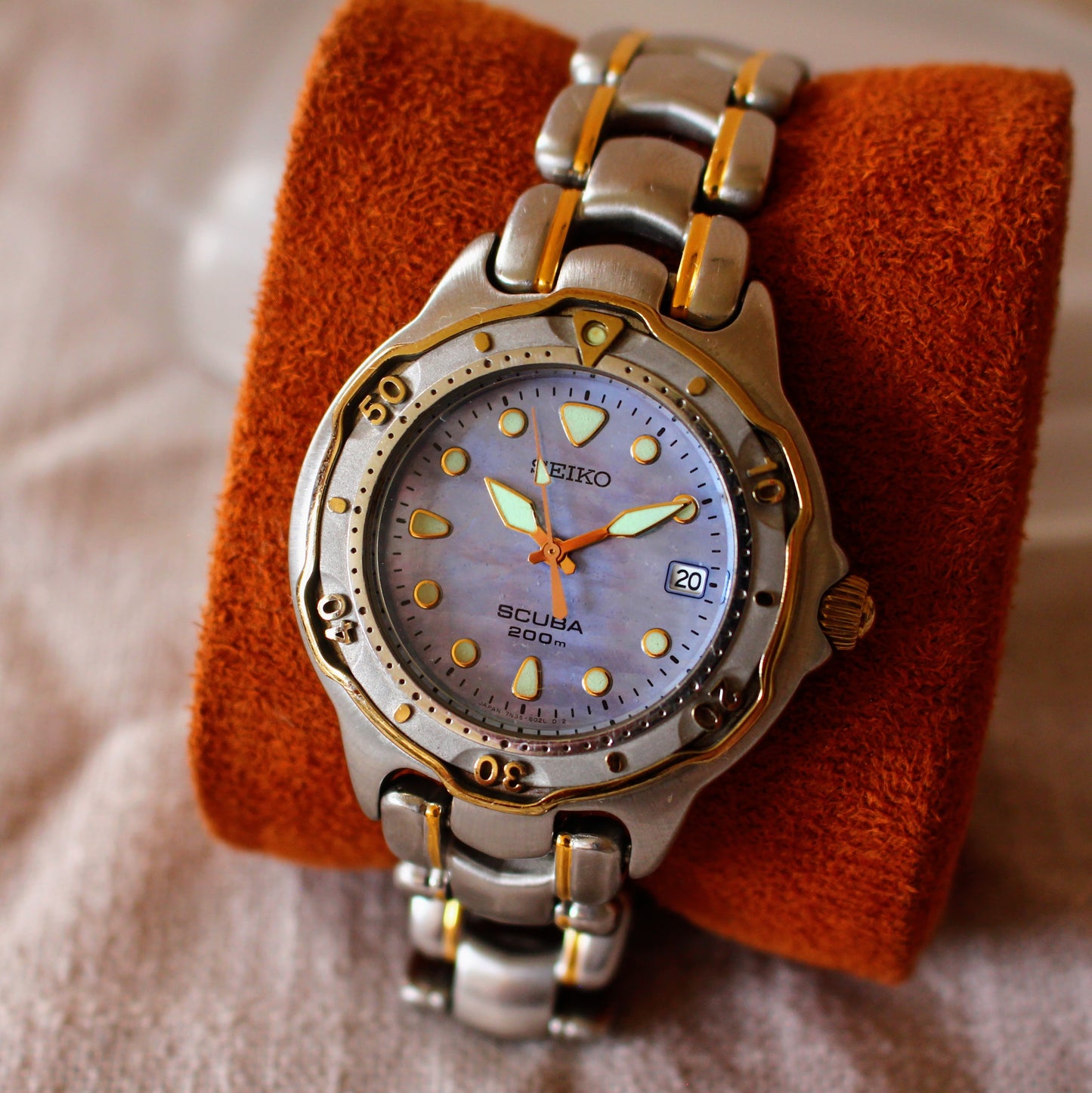 Seiko Scuba 200m MOP Dial Two Tone Dive Diver Watch - 2002 - 7N35-6030