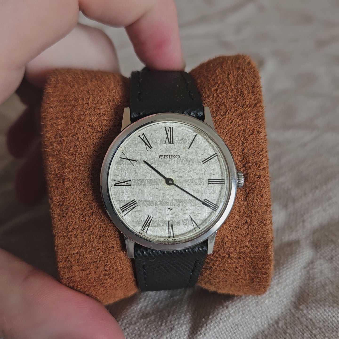 Seiko Chariot Thin Manual Wind Roman Numeral Dress Watch - 1976